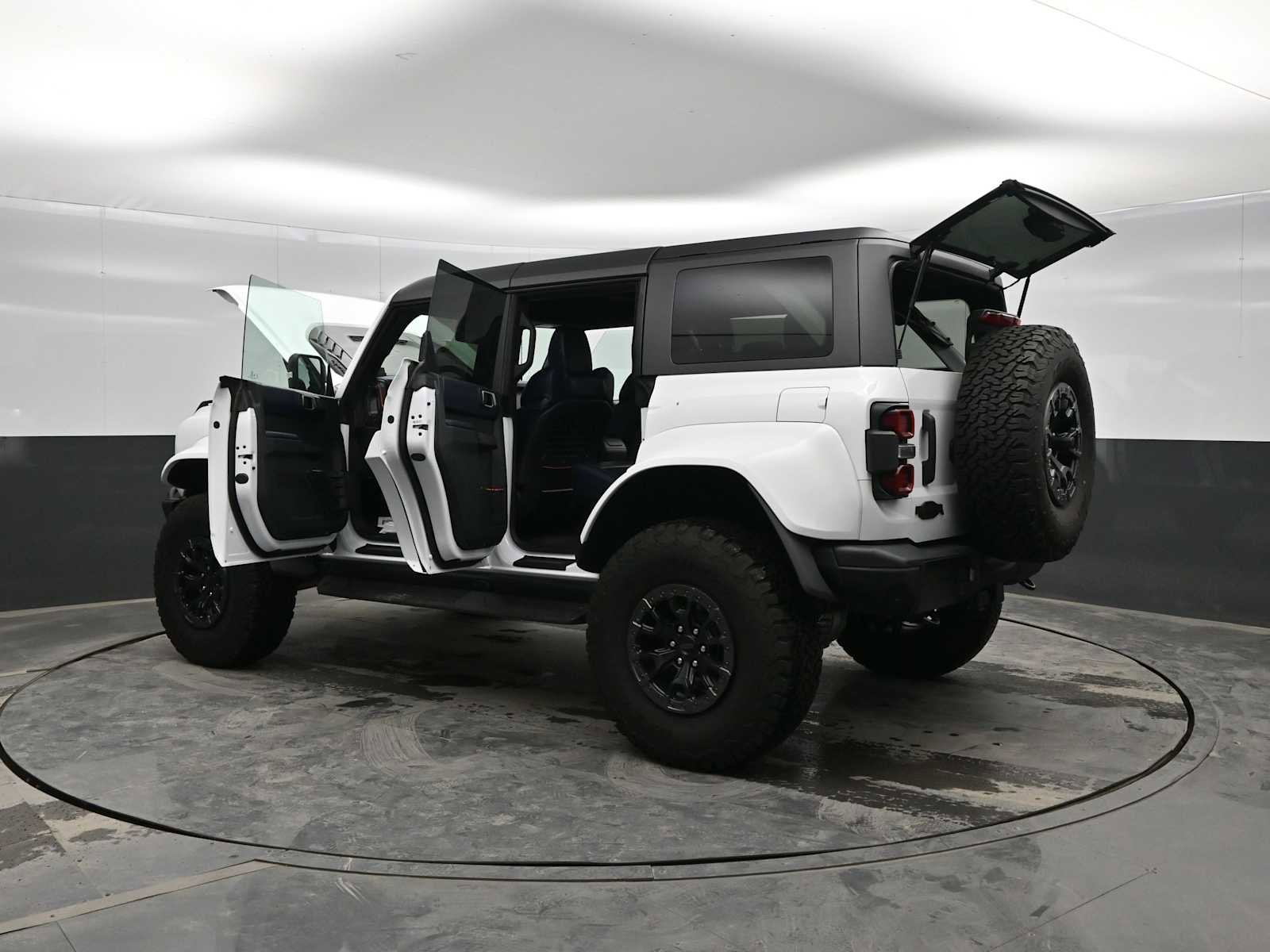 Used 2024 Ford Bronco Raptor w/ Interior Carbon Fiber Pack 6 image 43