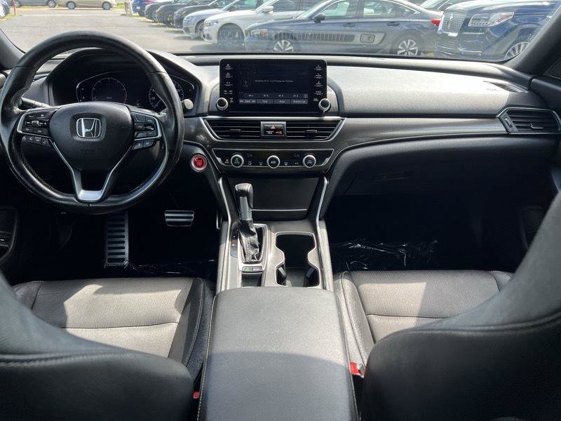 Used 2019 Honda Accord Sport image 9