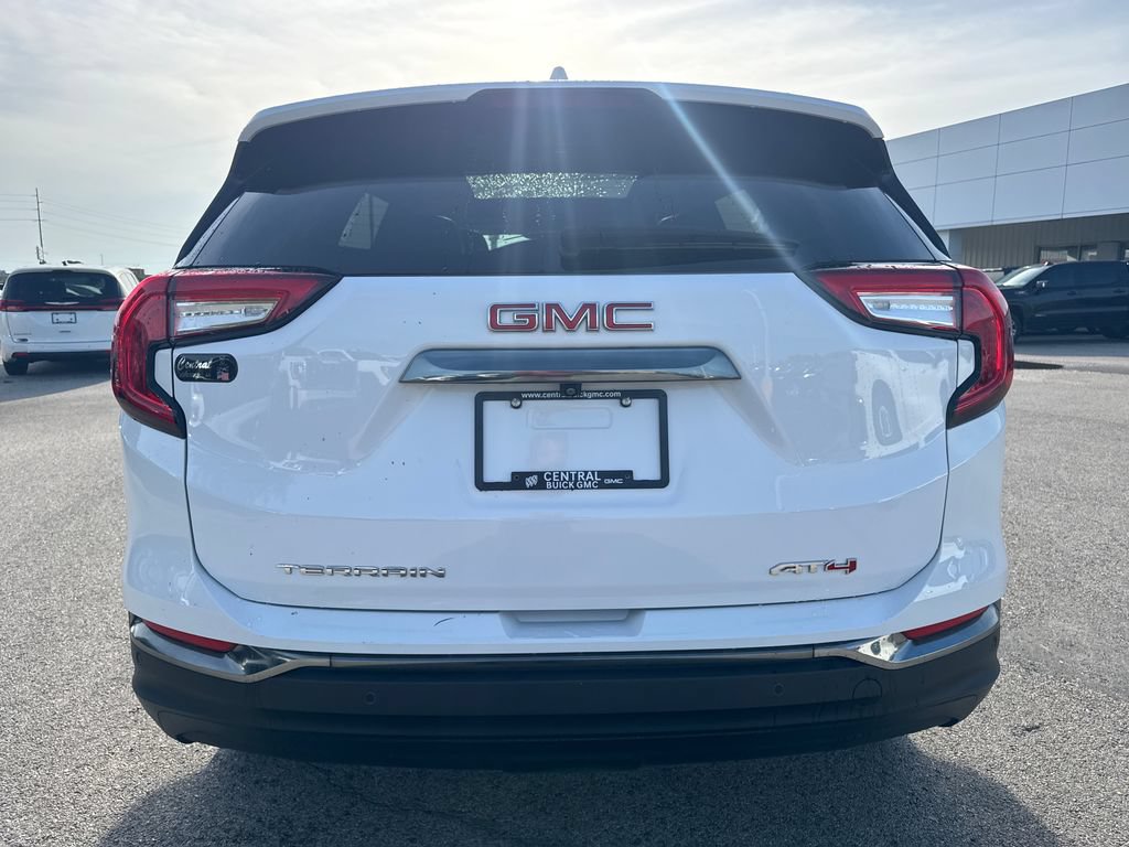 Used 2024 GMC Terrain AT4 w/ Tech Package AWD/4WD image 5