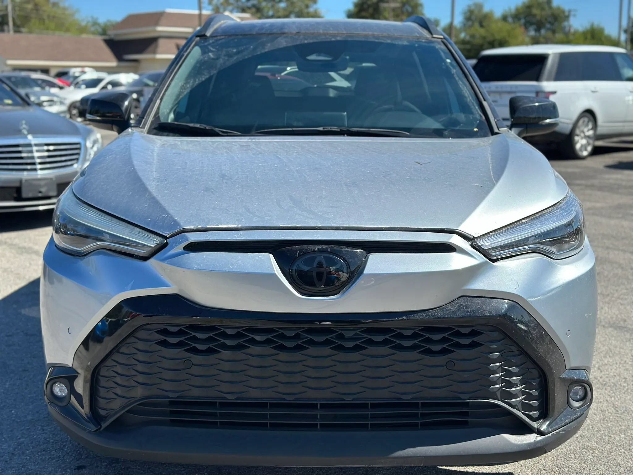 Used 2025 Toyota Corolla Cross AWD Hybrid w/ Convenience Package image 3