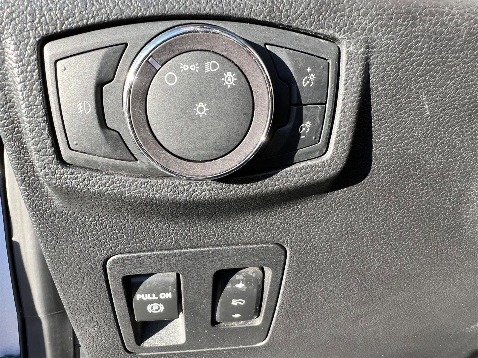 Used 2019 Ford Expedition Limited w/ Equipment Group 301A image 23