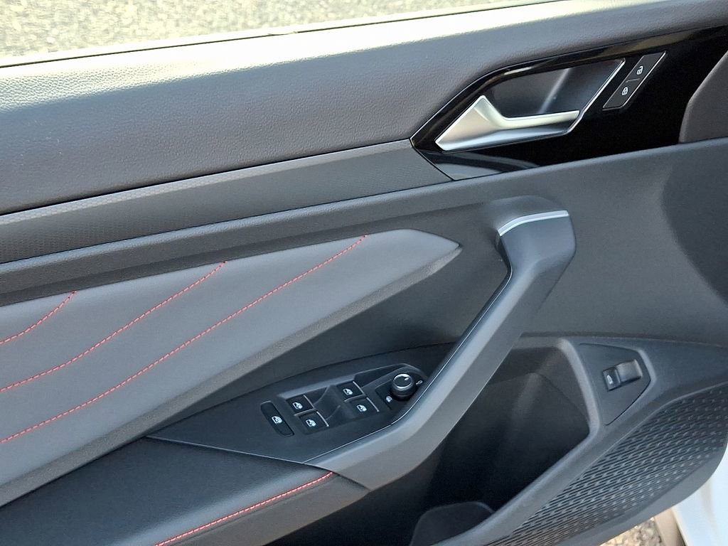 Certified 2025 Volkswagen Jetta GLI Autobahn image 13