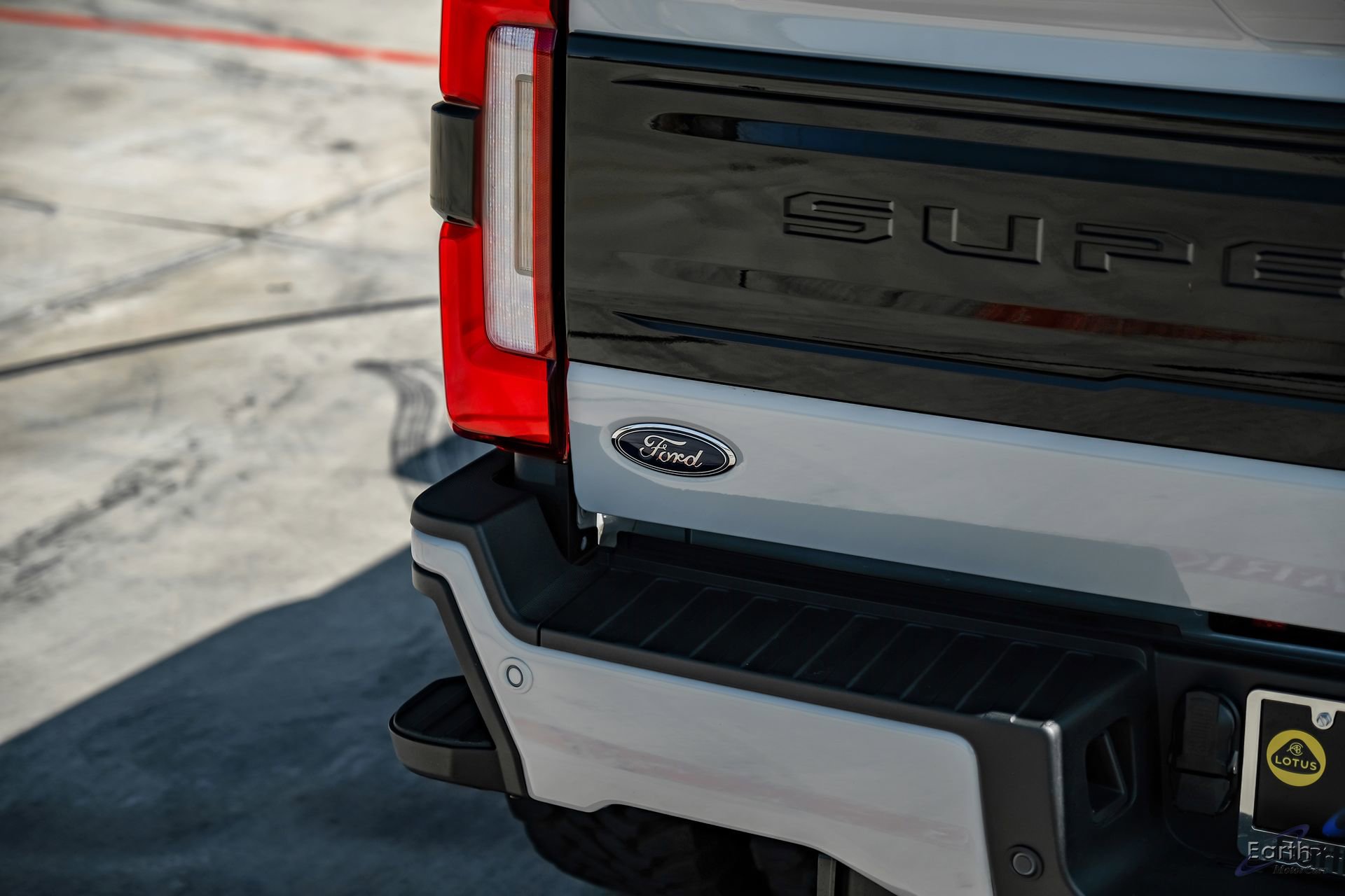 Used 2026 Ford F450 Platinum w/ FX4 Off-Road Package image 40