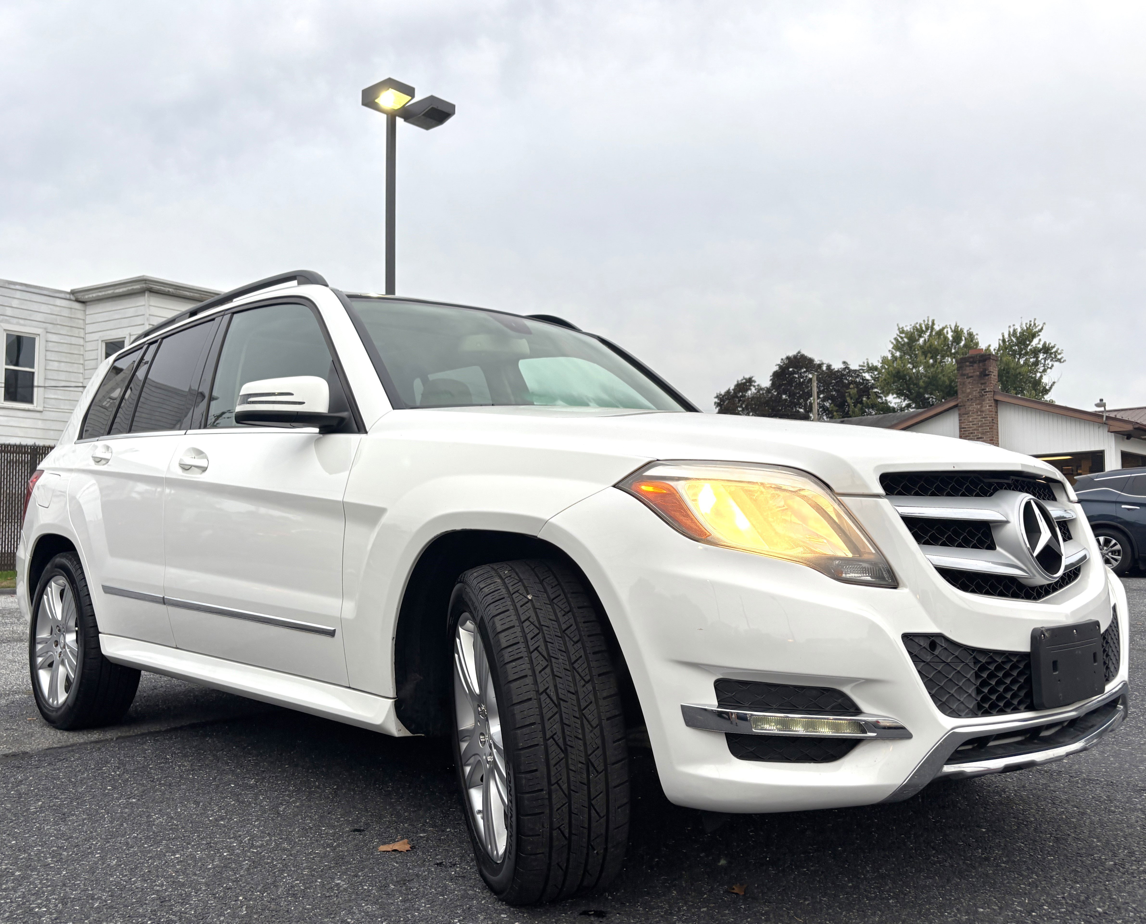 Used 2014 Mercedes-Benz GLK 350 4MATIC image 3