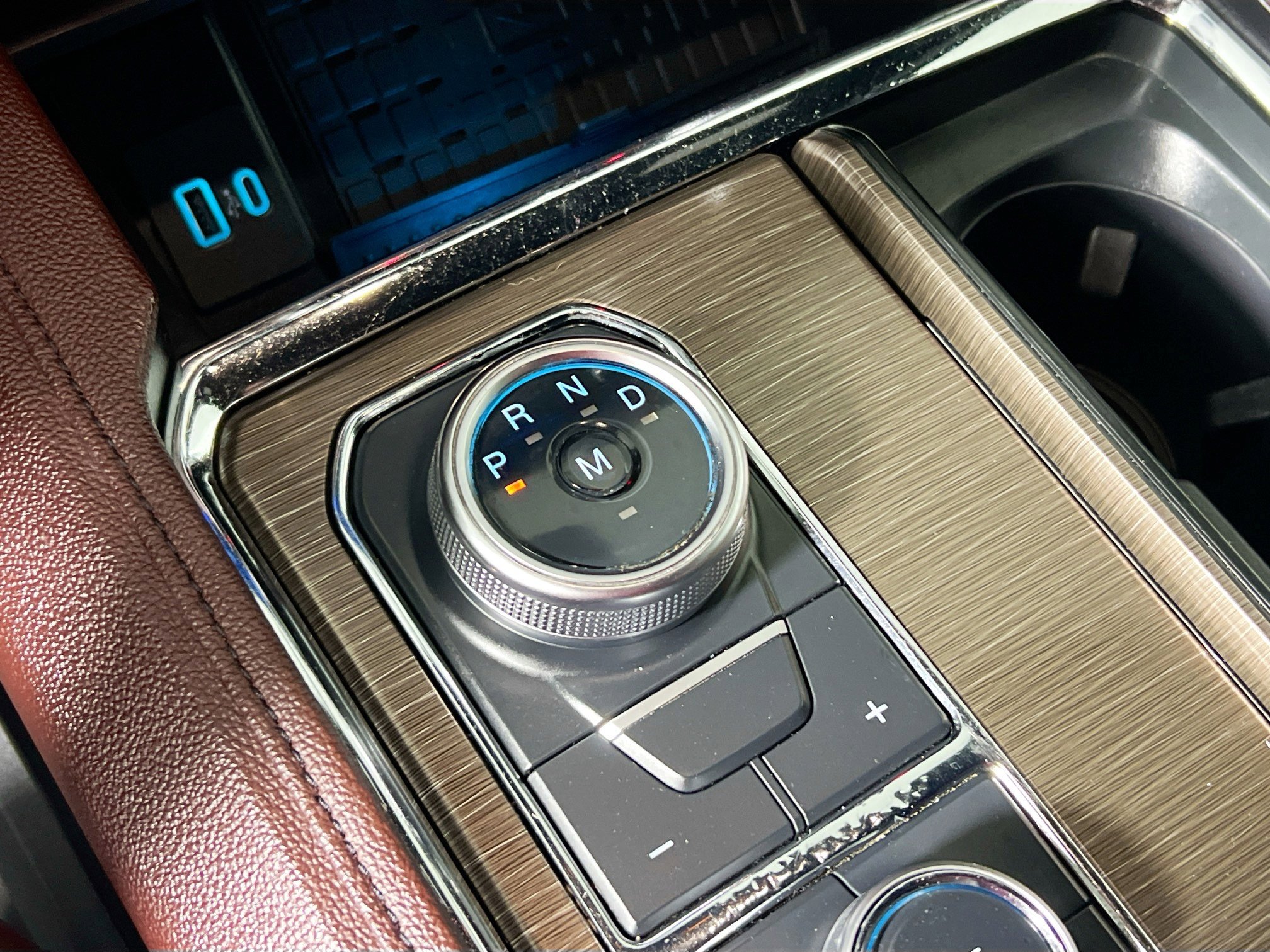 Used 2024 Ford Expedition Limited image 25