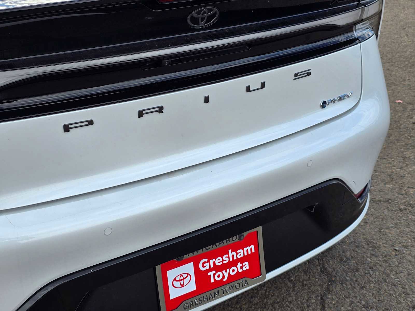 New 2026 Toyota Prius Plug-In Hybrid image 16