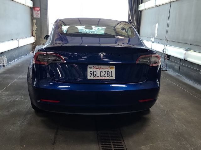 Used 2023 Tesla Model 3 Standard Range RWD image 4