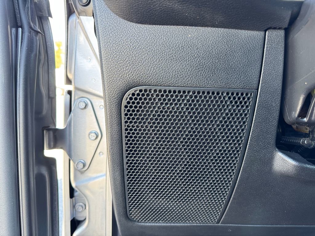 Used 2018 Jeep Wrangler Unlimited Sahara image 18