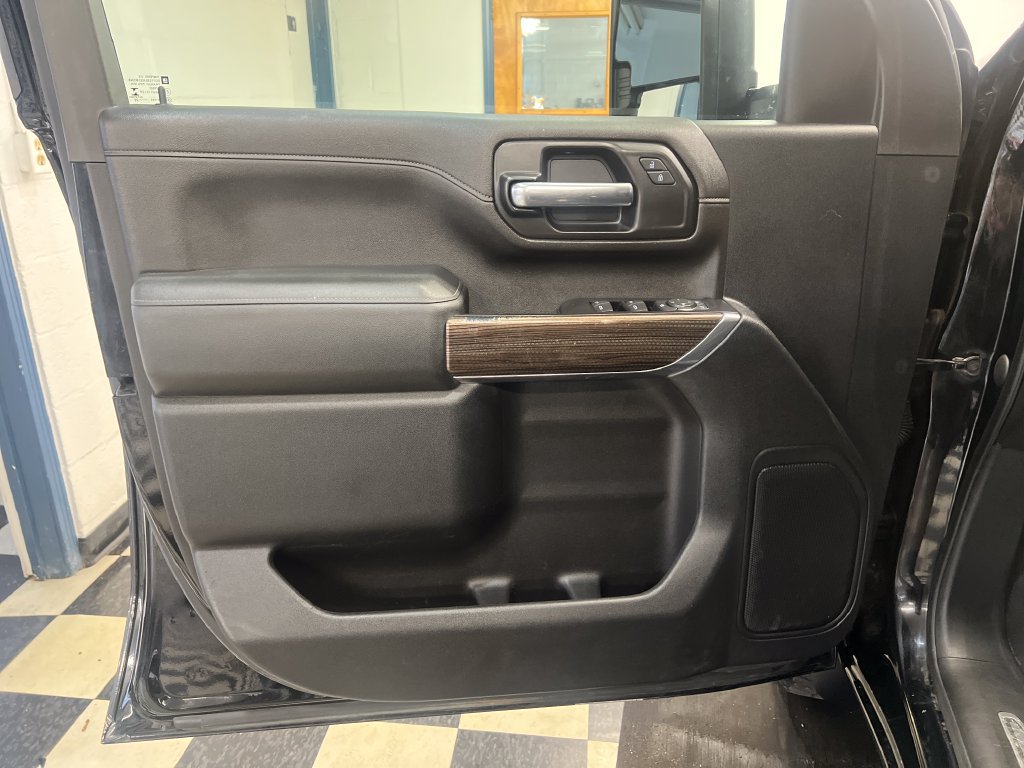 Used 2020 Chevrolet Silverado 2500 LT AWD/4WD image 38