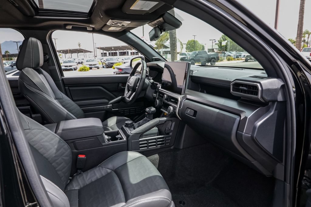 Used 2025 Toyota 4Runner TRD Off-Road Premium w/ Tow Technology Package AWD/4WD image 23