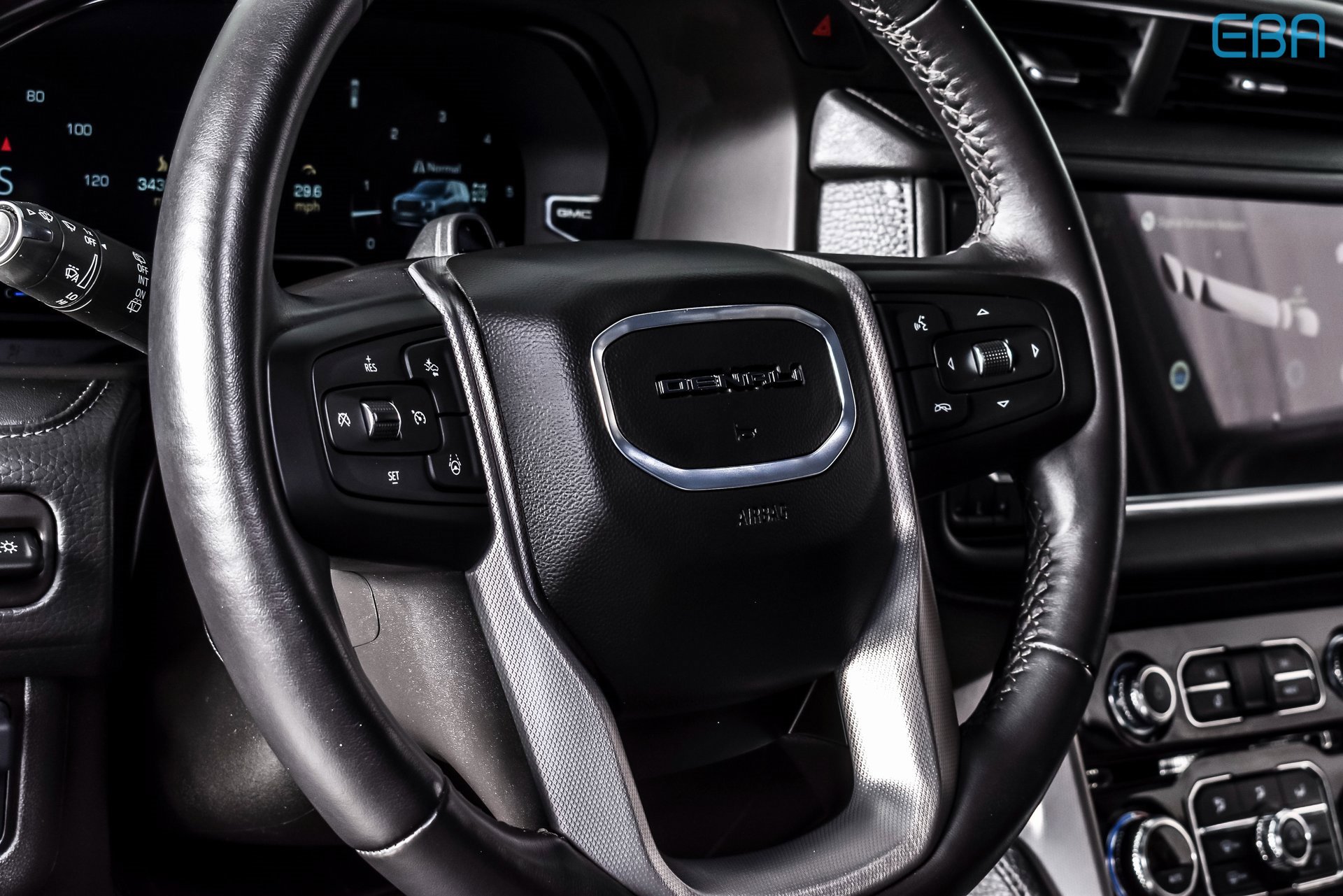 Used 2024 GMC Yukon XL Denali w/ Advanced Technology Package image 16