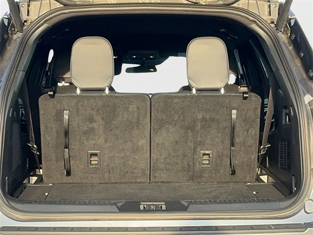 Used 2025 Ford Explorer ST-Line image 18