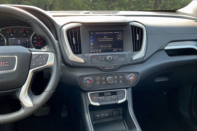 Certified 2023 GMC Terrain SLE w/ Driver Convenience Package AWD/4WD image 9