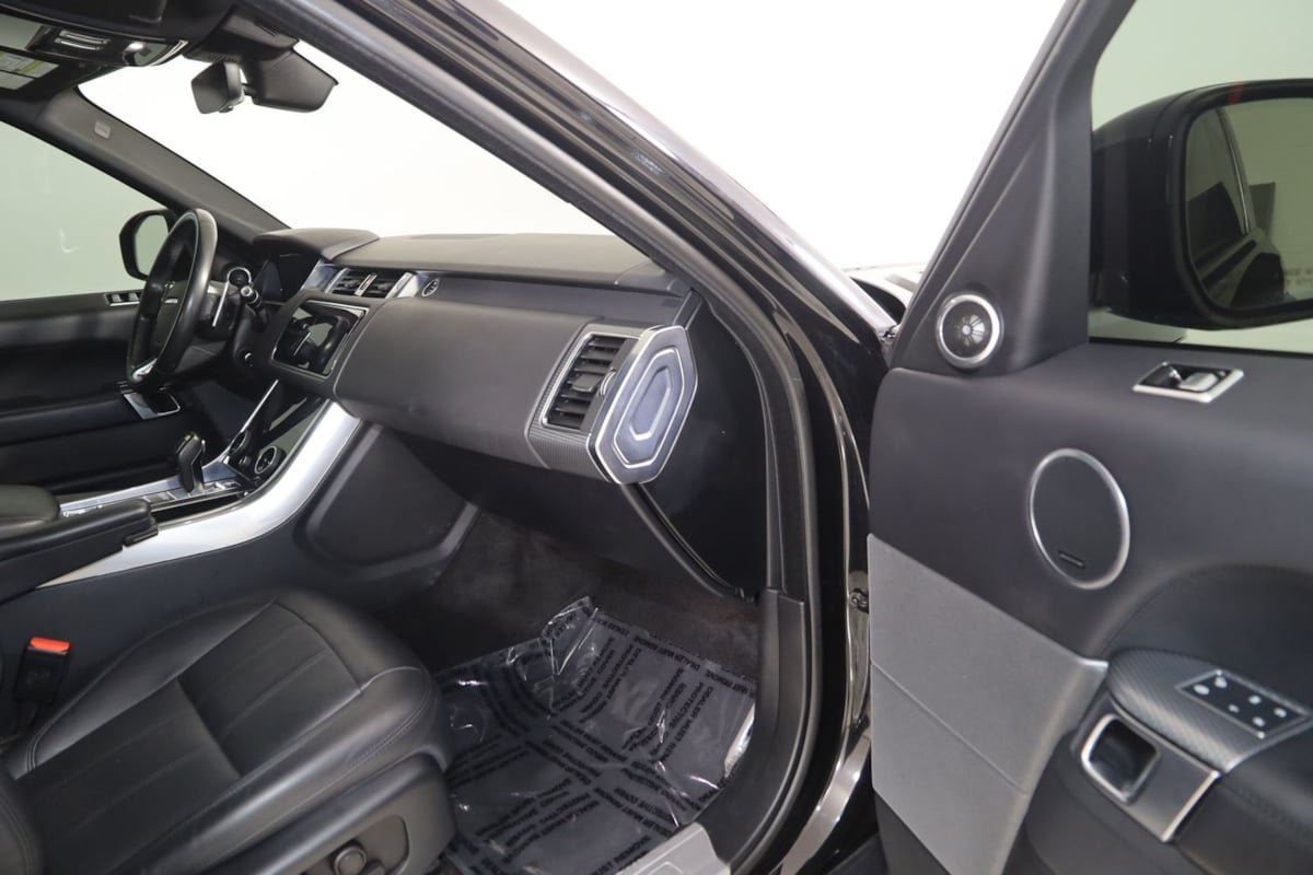 Used 2019 Land Rover Range Rover Sport Supercharged AWD/4WD image 48