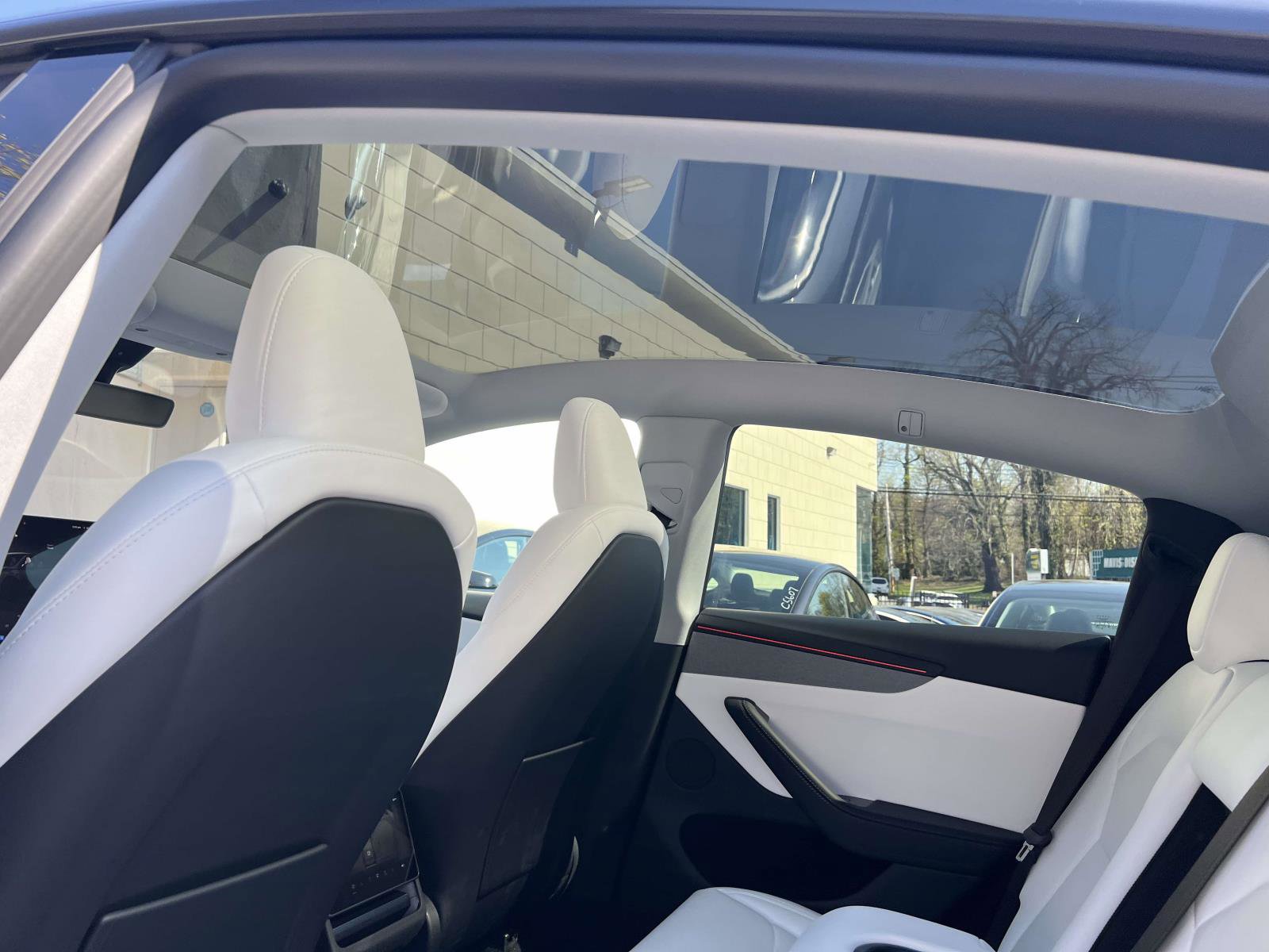 Used 2026 Tesla Model Y 2WD image 15