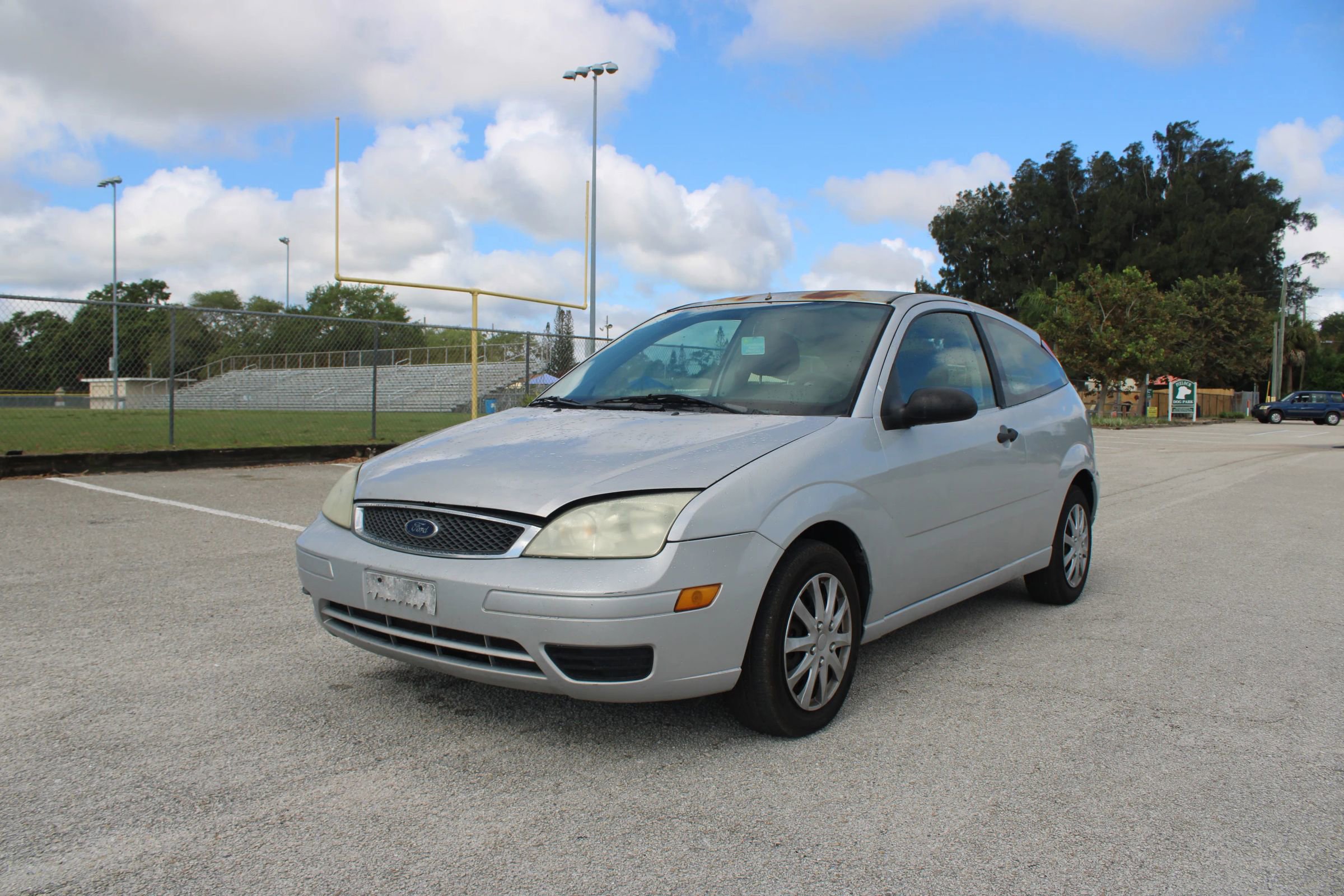 Used 2006 Ford Focus S FWD image 2