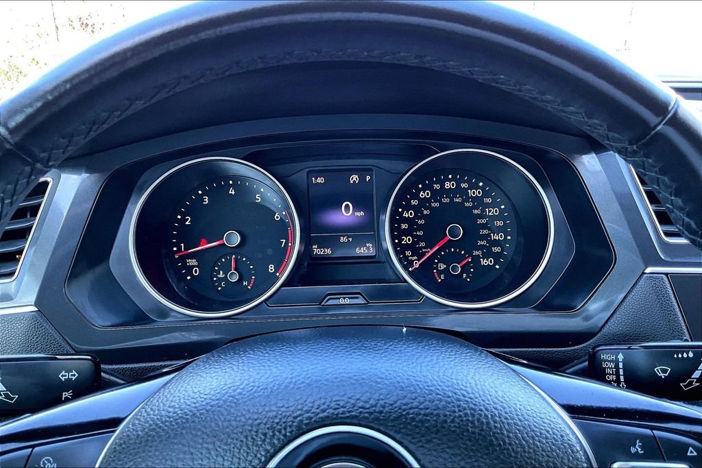 Used 2019 Volkswagen Tiguan SE image 28
