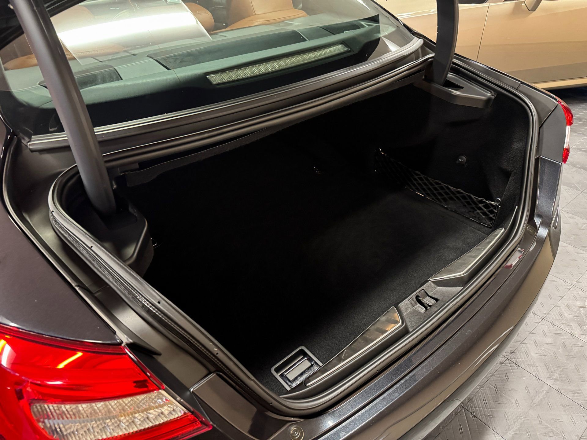 Used 2014 Maserati Quattroporte GTS image 21