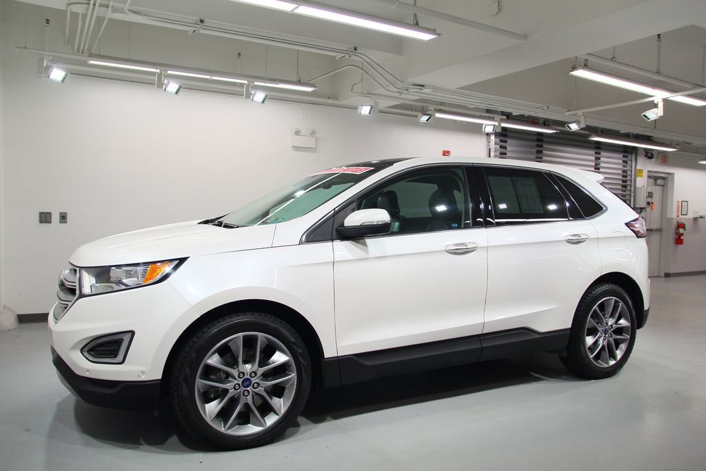 Used 2015 Ford Edge Titanium w/ Equipment Group 302A AWD/4WD image 3