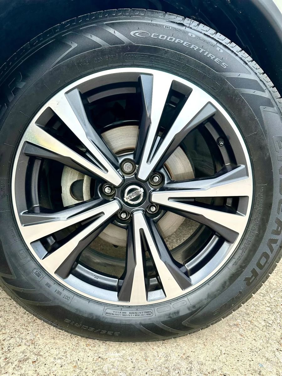 Used 2017 Nissan Rogue SL w/ SL Premium Package FWD image 47