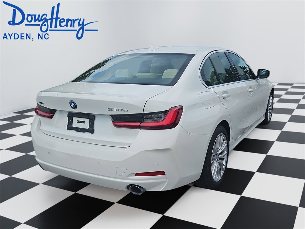 Used 2024 BMW 330e xDrive image 5