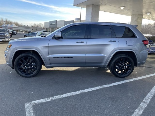 Used 2021 Jeep Grand Cherokee Laredo X image 8