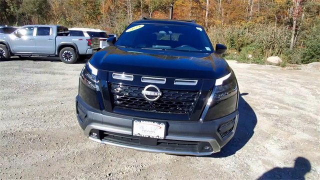 Used 2024 Nissan Pathfinder Rock Creek image 3