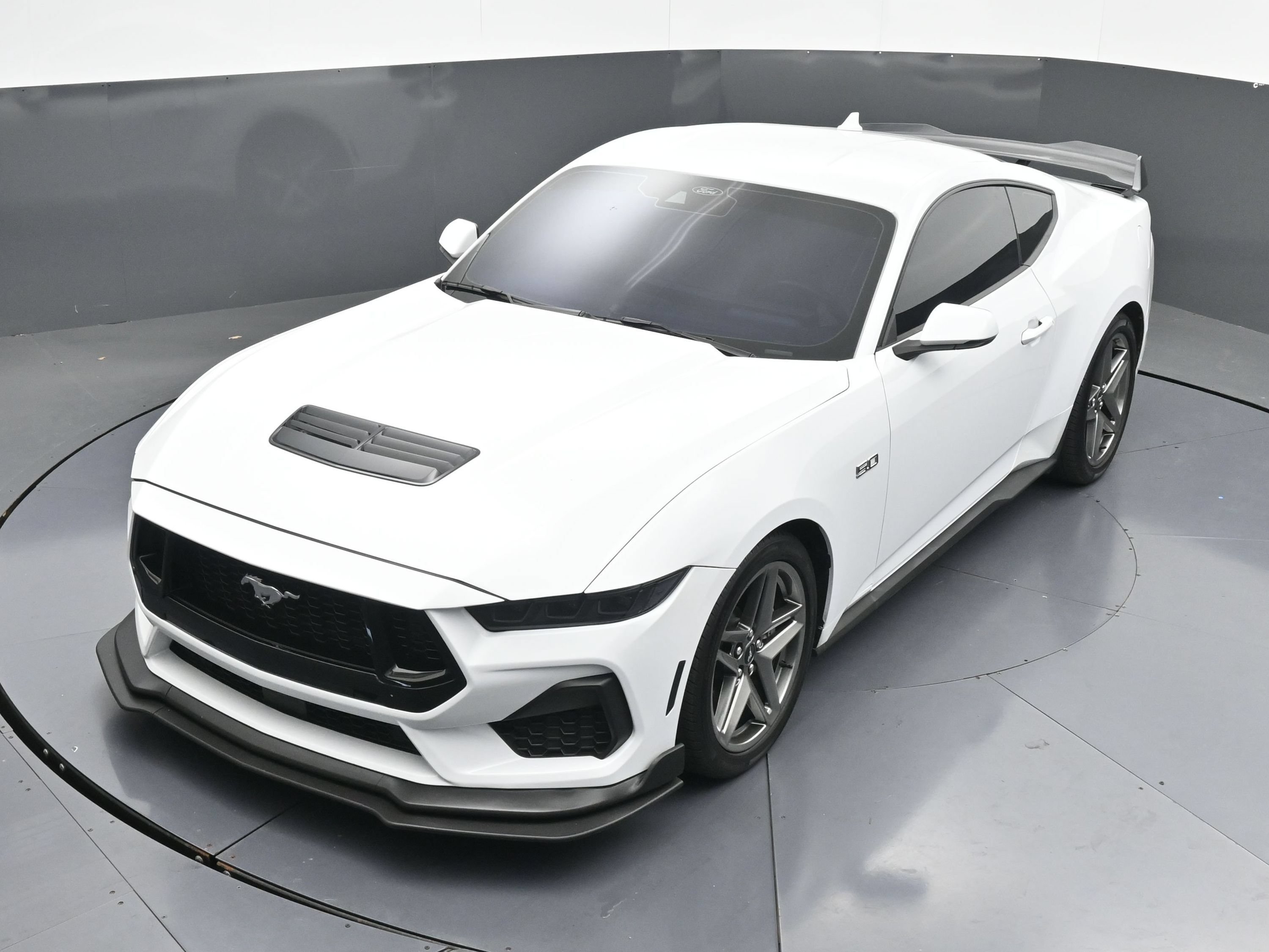Used 2025 Ford Mustang GT Premium RWD image 36