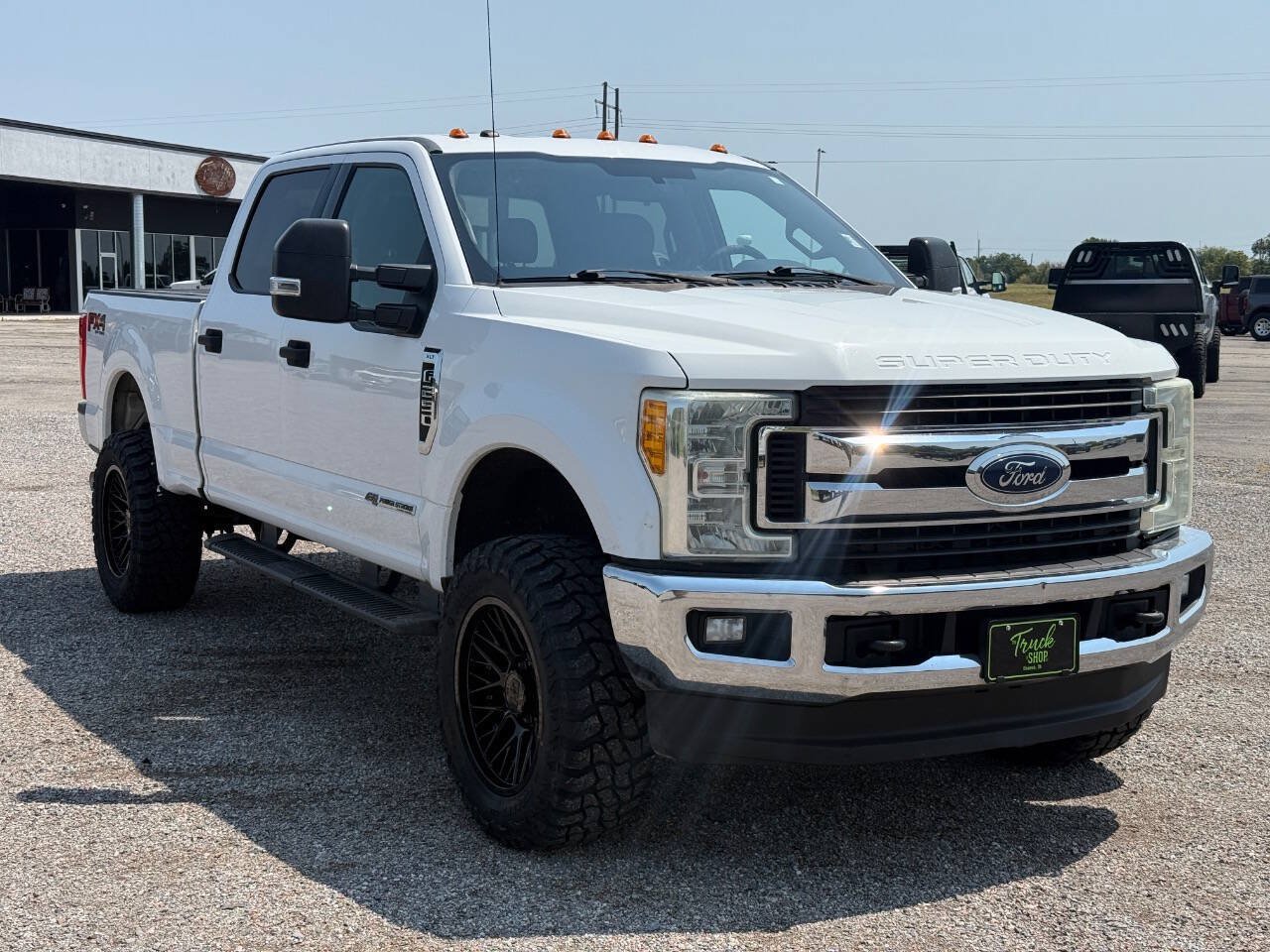 Used 2017 Ford F250 XLT w/ XLT Value Package AWD/4WD image 9