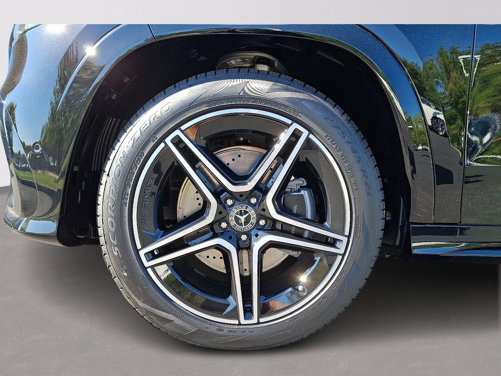 Used 2026 Mercedes-Benz GLS 450 4MATIC image 7