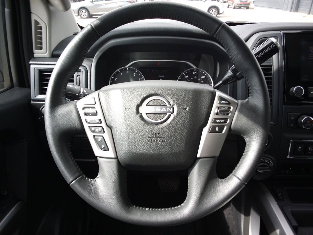 Certified 2024 Nissan Titan SV w/ SV Convenience Package image 17