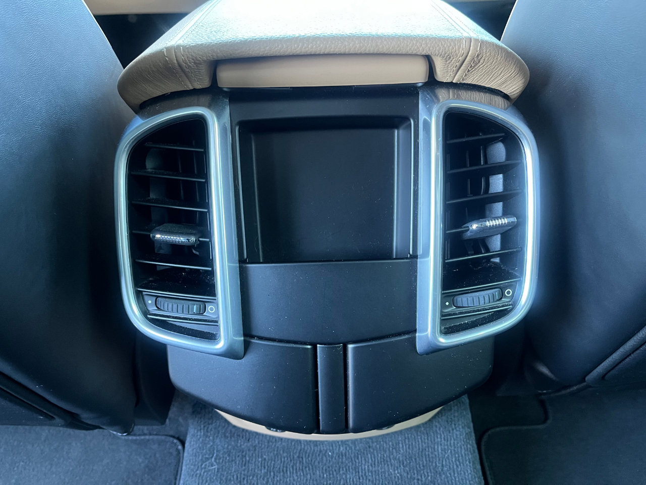 Used 2015 Porsche Cayenne Diesel image 14