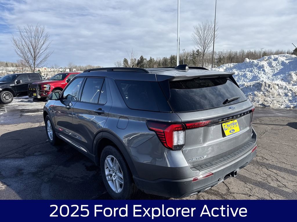 Used 2025 Ford Explorer Active image 9