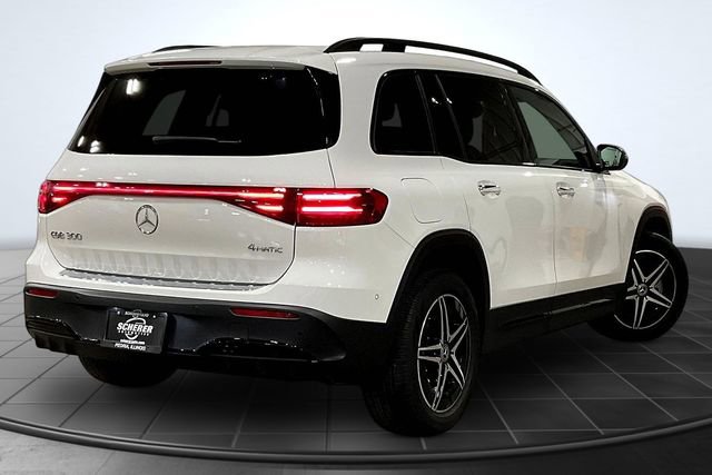 Used 2025 Mercedes-Benz EQB 300 4MATIC image 2