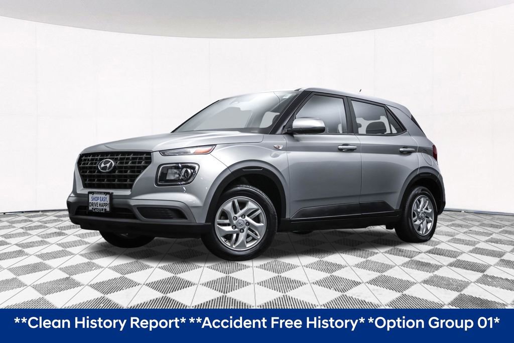 Used 2023 Hyundai Venue SE w/ Cargo Package image 2