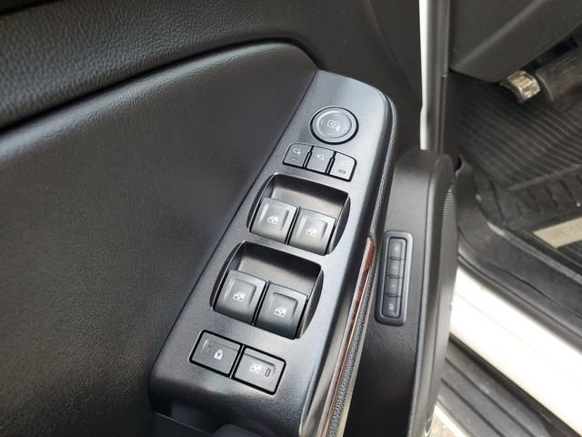 Used 2019 GMC Yukon XL SLT w/ Premium Edition image 18