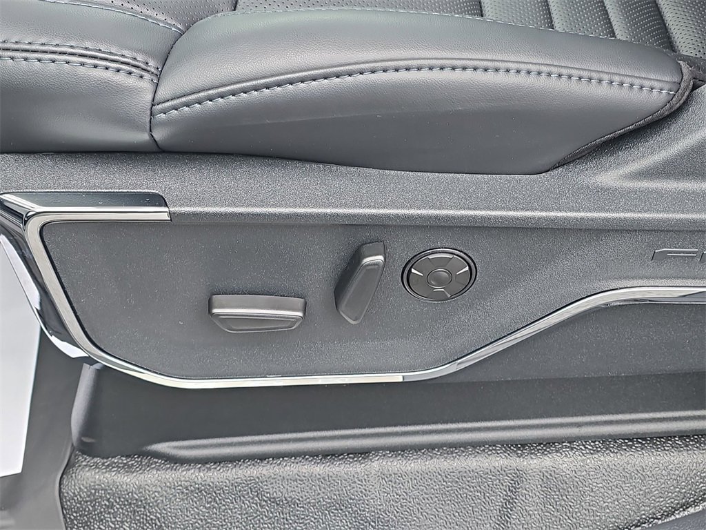 New 2026 Ford F350 Platinum image 16