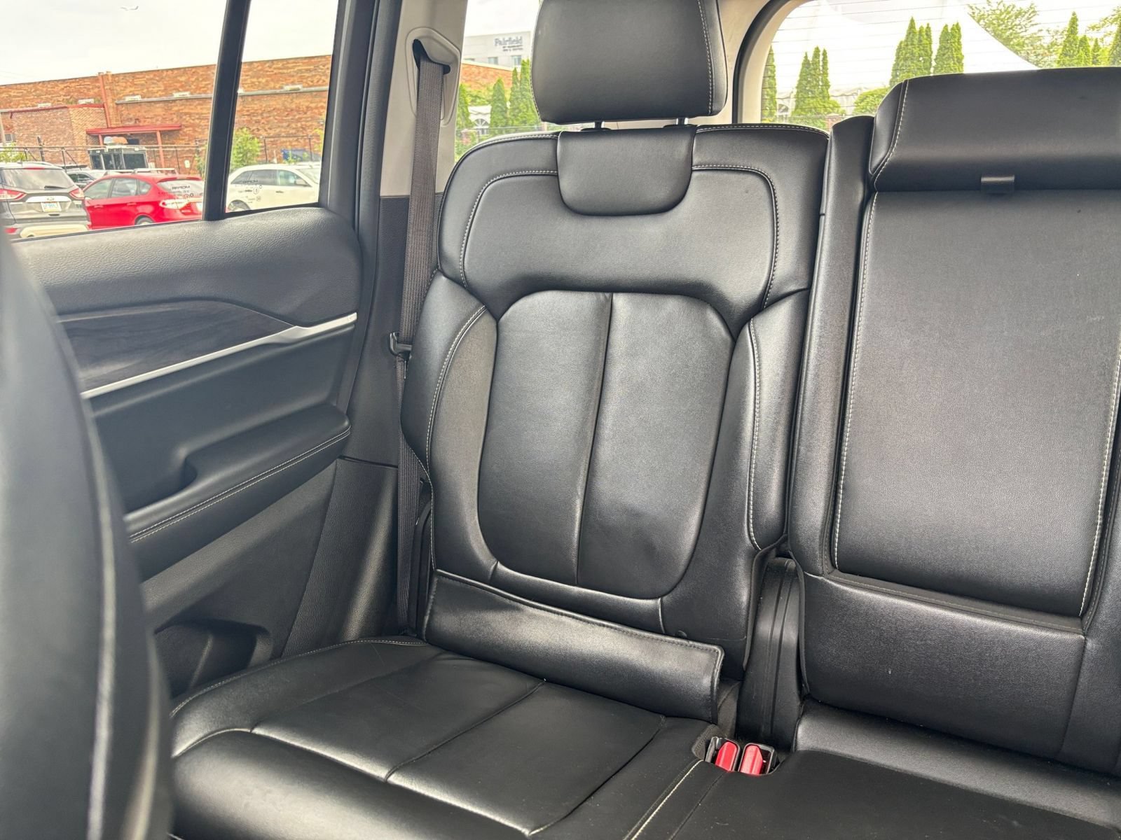 Used 2022 Jeep Grand Cherokee Limited AWD/4WD image 38