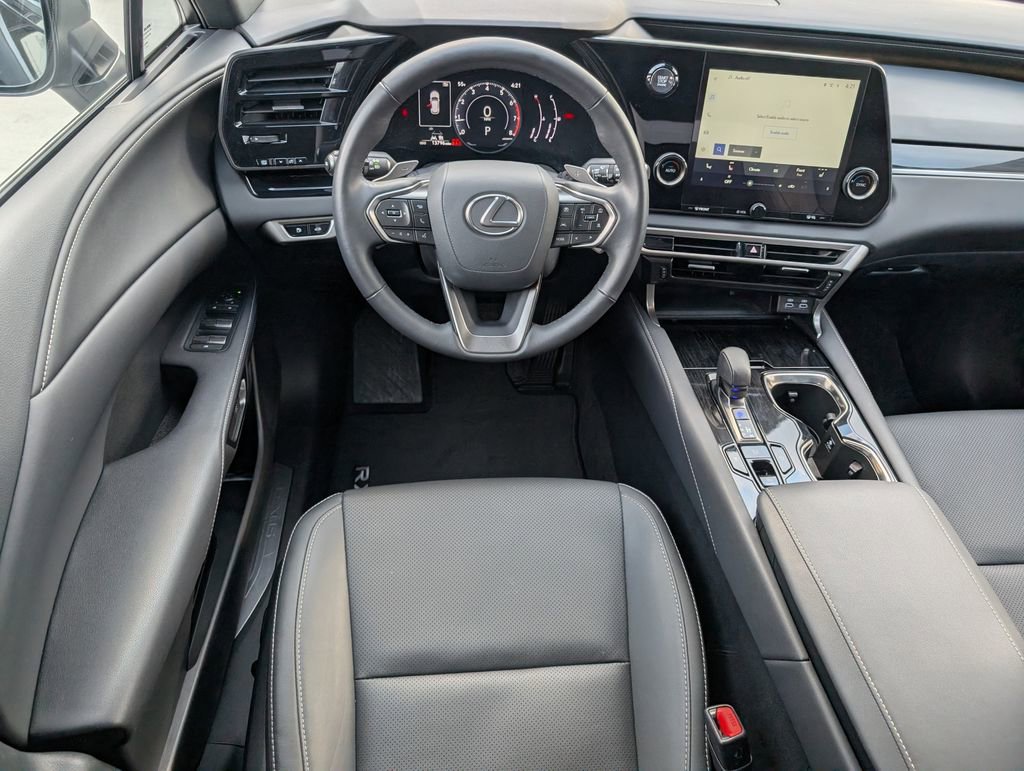 Used 2024 Lexus RX 350 FWD image 4