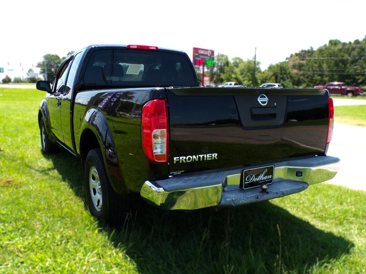 Used 2015 Nissan Frontier S w/ S Preferred Package RWD image 5
