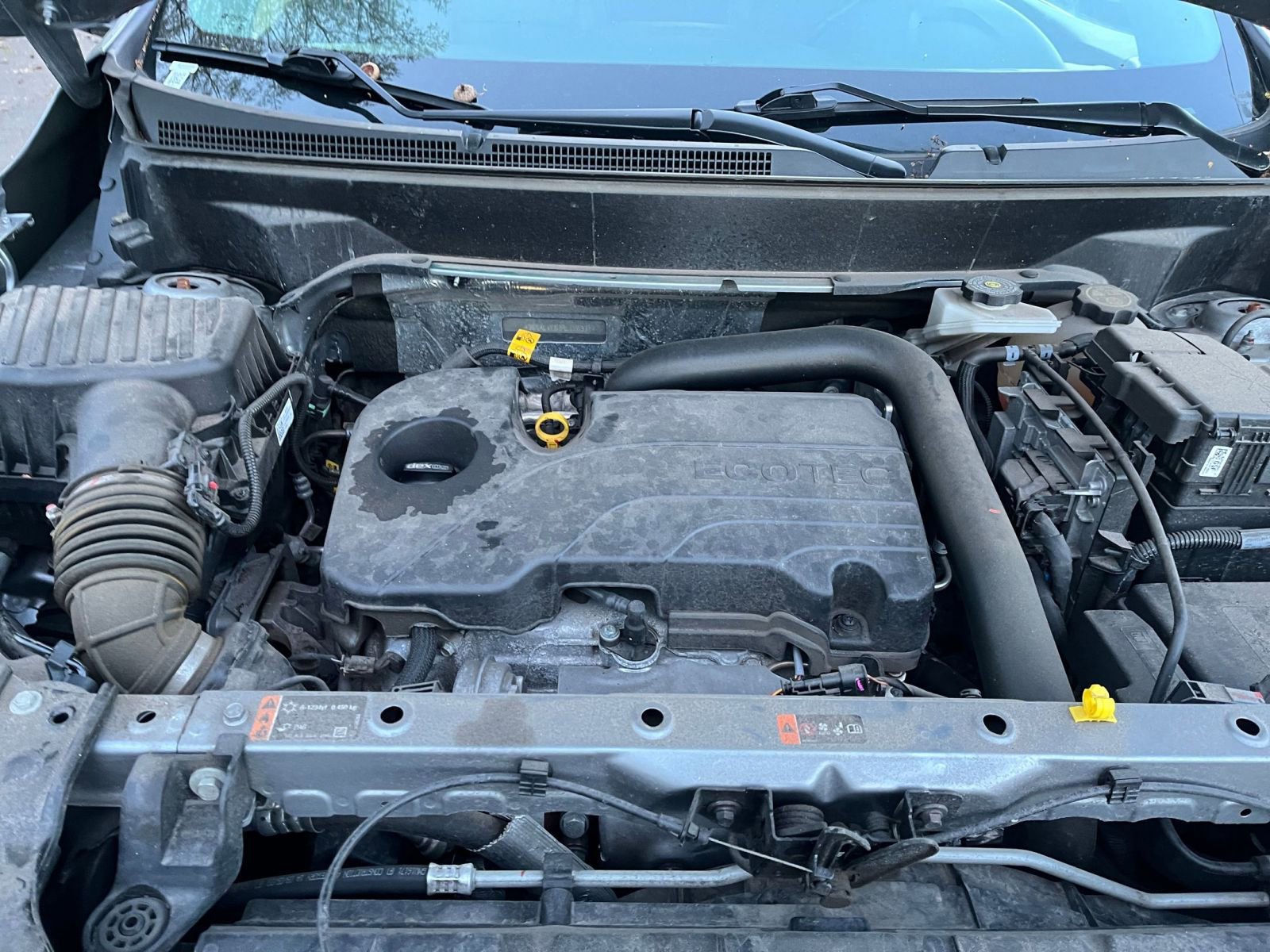 Used 2024 GMC Terrain SLT image 33