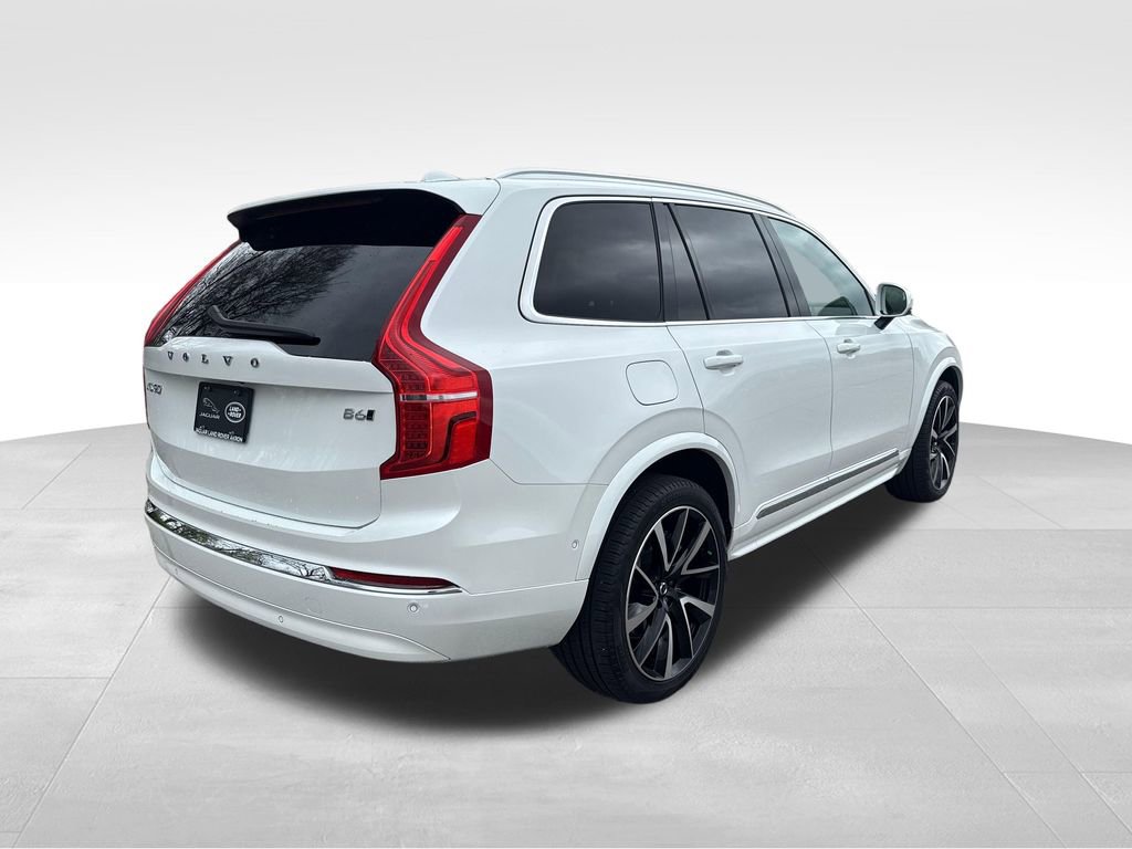 Used 2024 Volvo XC90 B6 Plus w/ Protection Package image 7