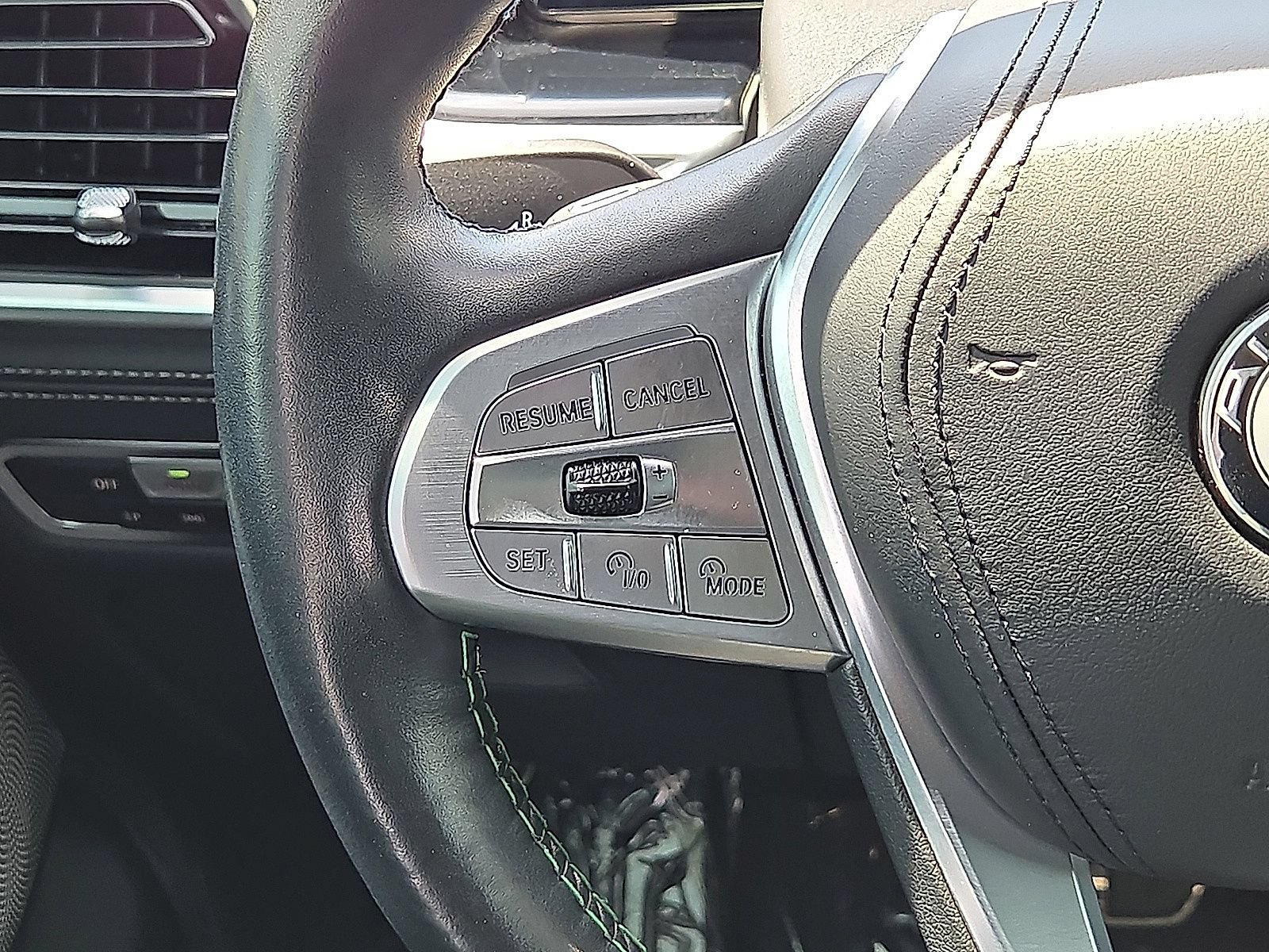 Used 2023 BMW ALPINA XB7 AWD/4WD image 21