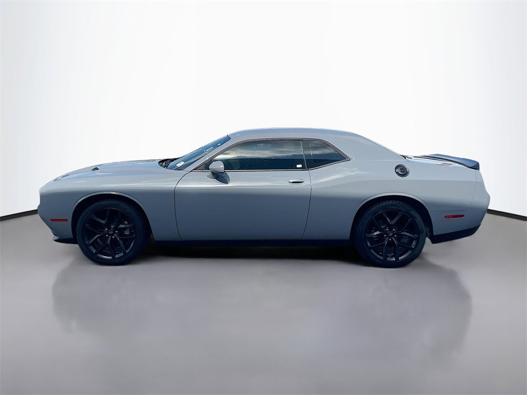 Used 2022 Dodge Challenger SXT w/ Blacktop Package image 4
