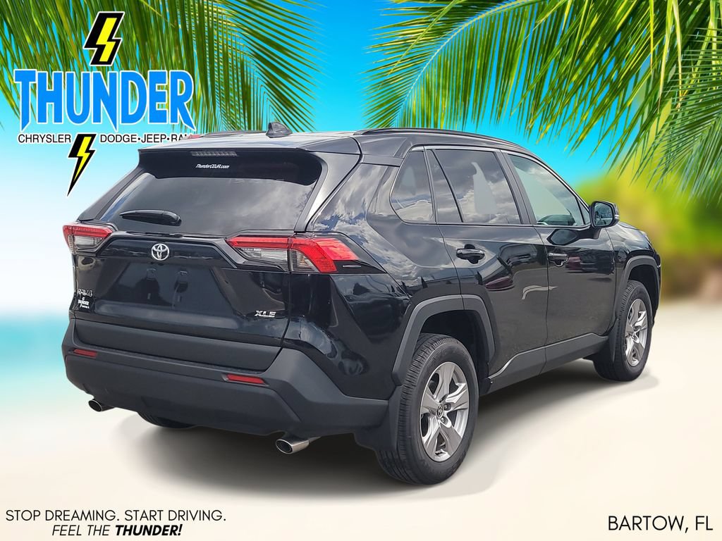 Used 2025 Toyota RAV4 XLE w/ Convenience Package FWD image 4