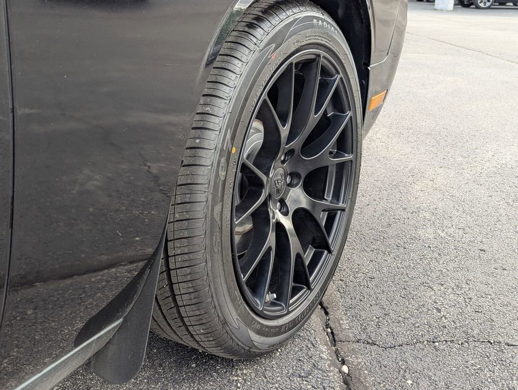 Used 2009 Dodge Challenger R/T RWD image 23