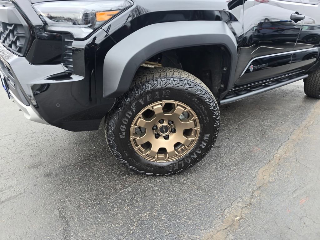 Certified 2025 Toyota Tacoma Trailhunter image 2