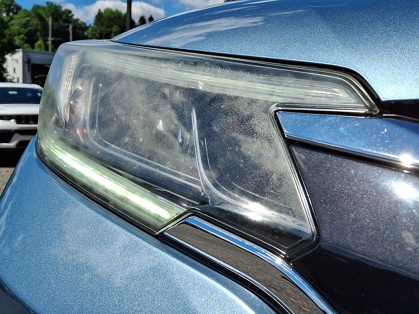 Used 2015 Honda CR-V EX-L image 9