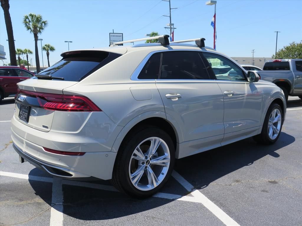 Used 2023 Audi Q8 Premium Plus w/ Premium Plus Package AWD/4WD image 3