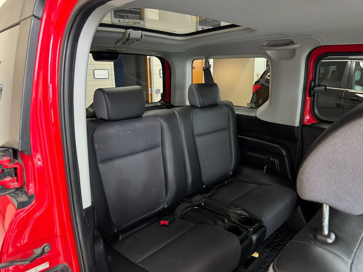 Used 2005 Honda Element EX image 32